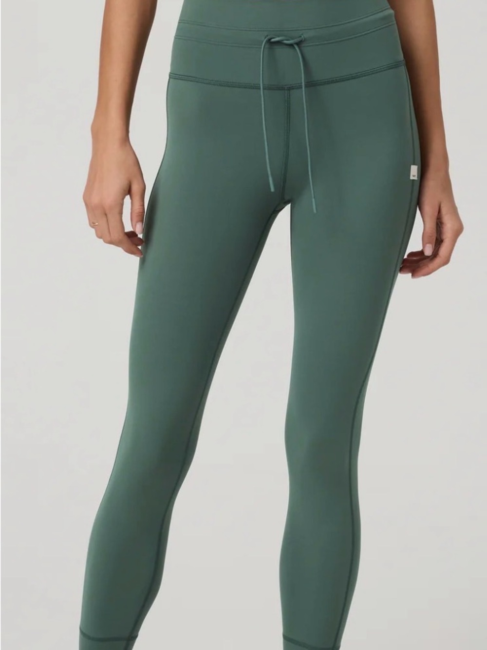 Vuori Yosemite Bra + Leggings - Picture 4 of 13
